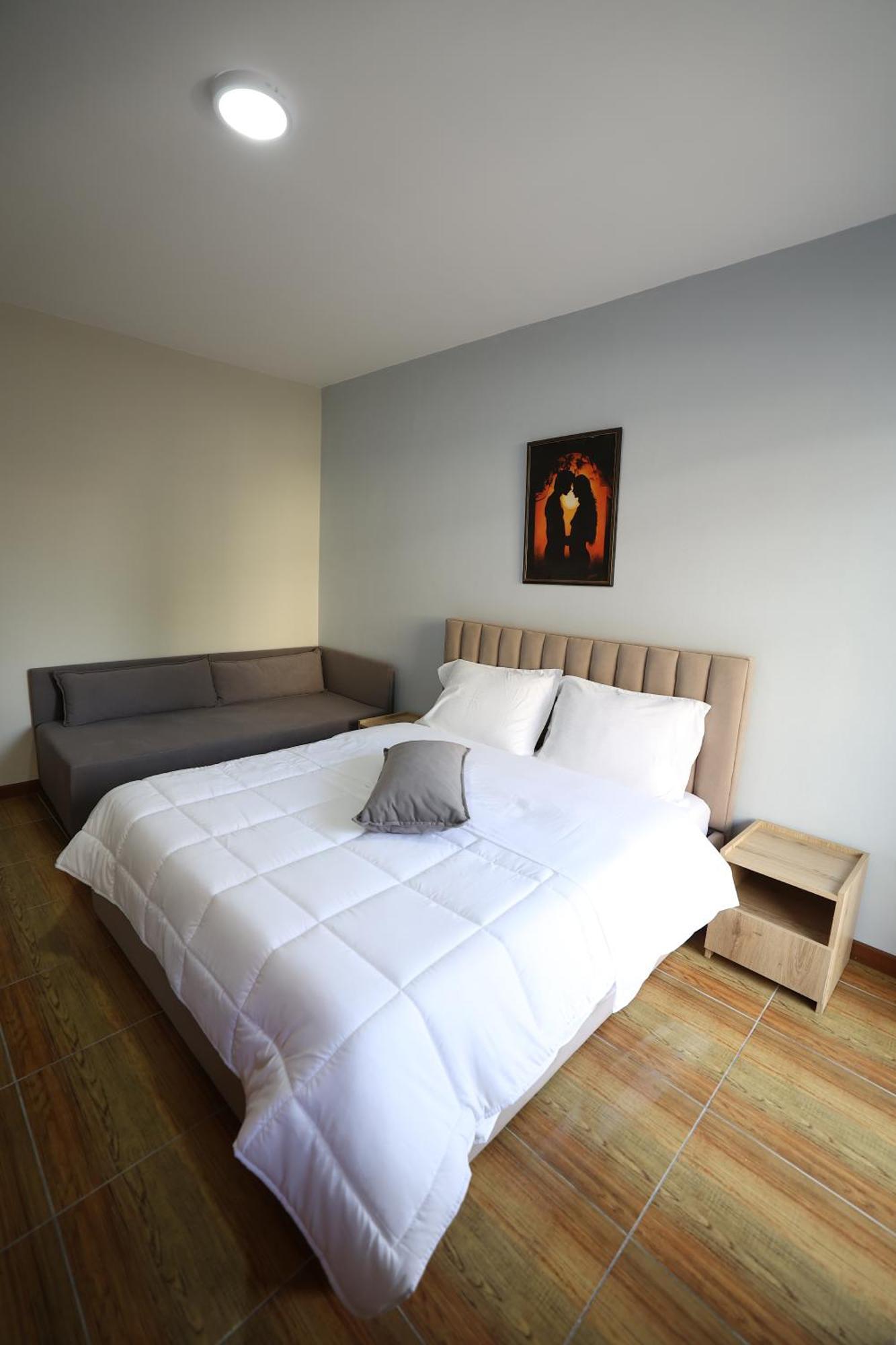 Dyrrah Seaside Apartments Durres Bagian luar foto