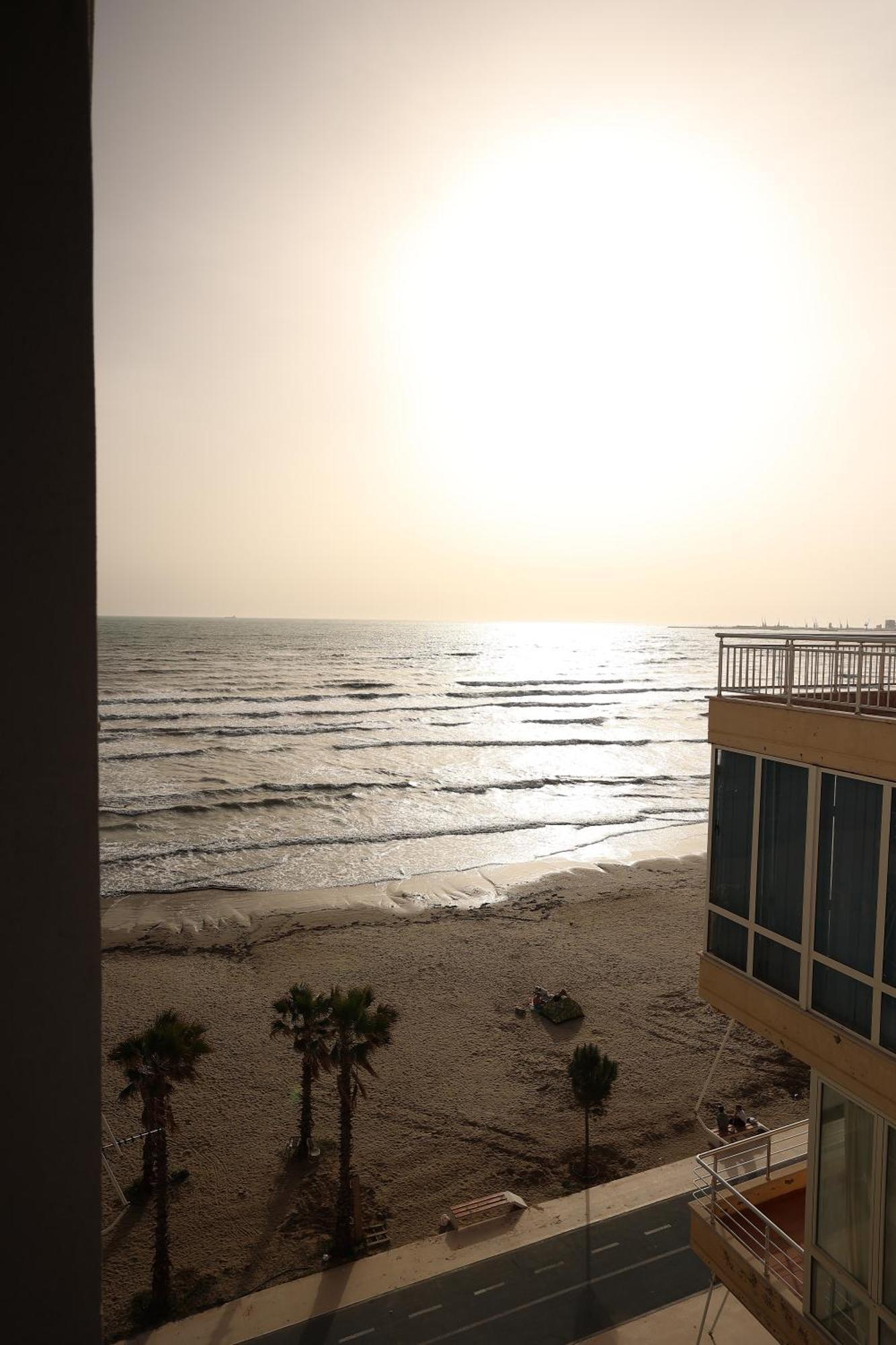 Dyrrah Seaside Apartments Durres Bagian luar foto