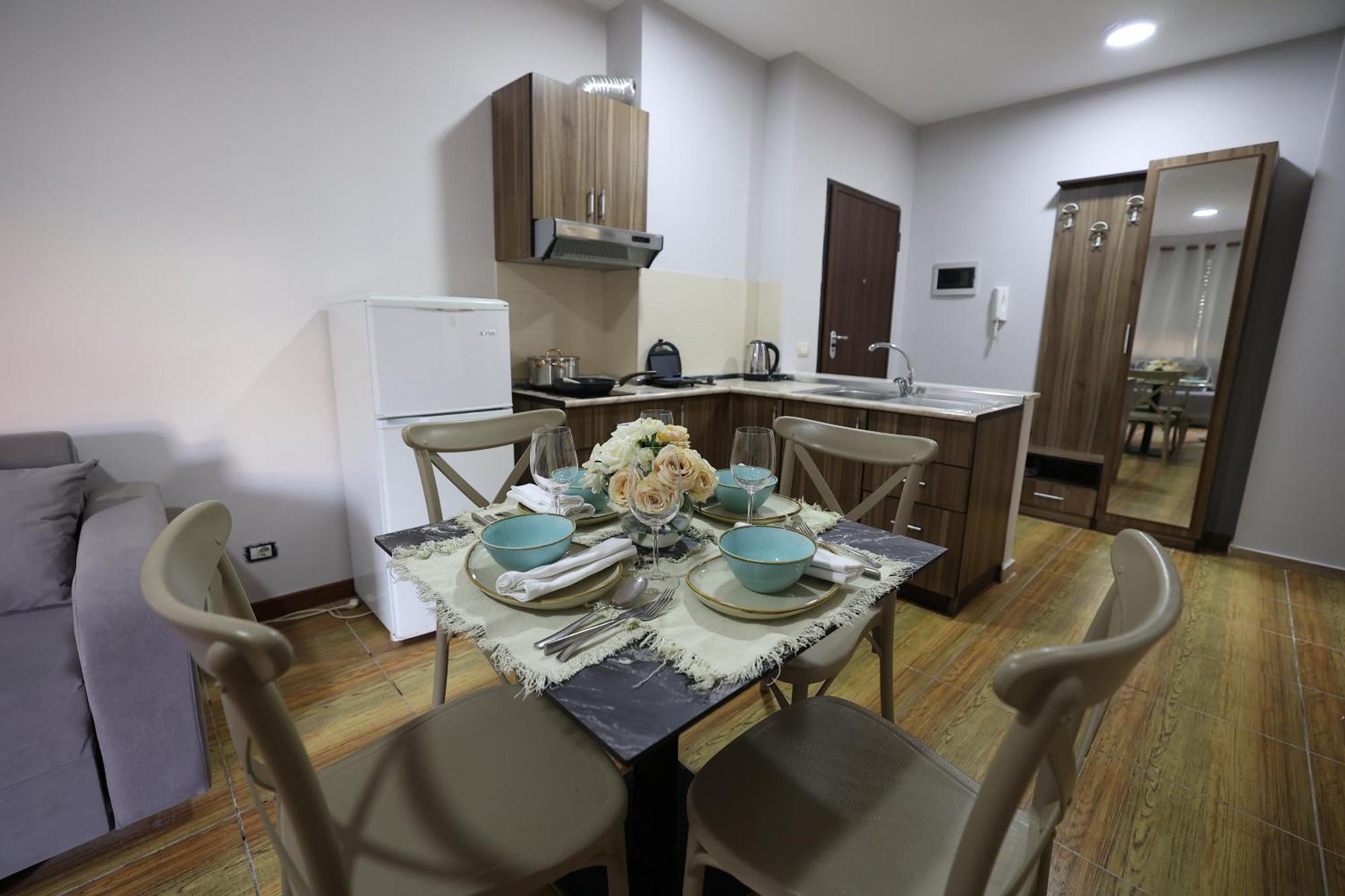 Dyrrah Seaside Apartments Durres Bagian luar foto