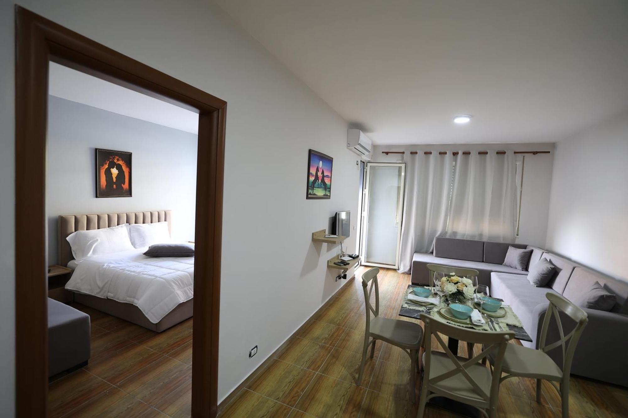 Dyrrah Seaside Apartments Durres Bagian luar foto